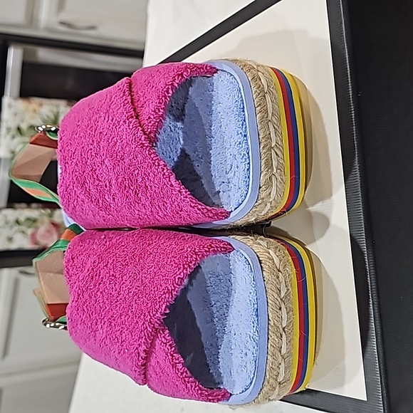 GUCCI SOFT SPONGE SANDAL SIZE 38 VIOLET FABRIC RUBBER MULTI COLOR SOLE. - Picture 6 of 6
